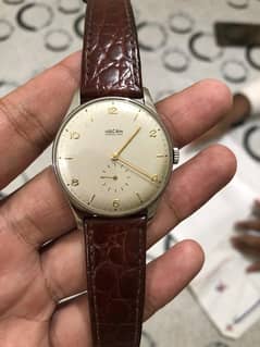 Original Vulcan Wrist Watch – Stylish & Elegant