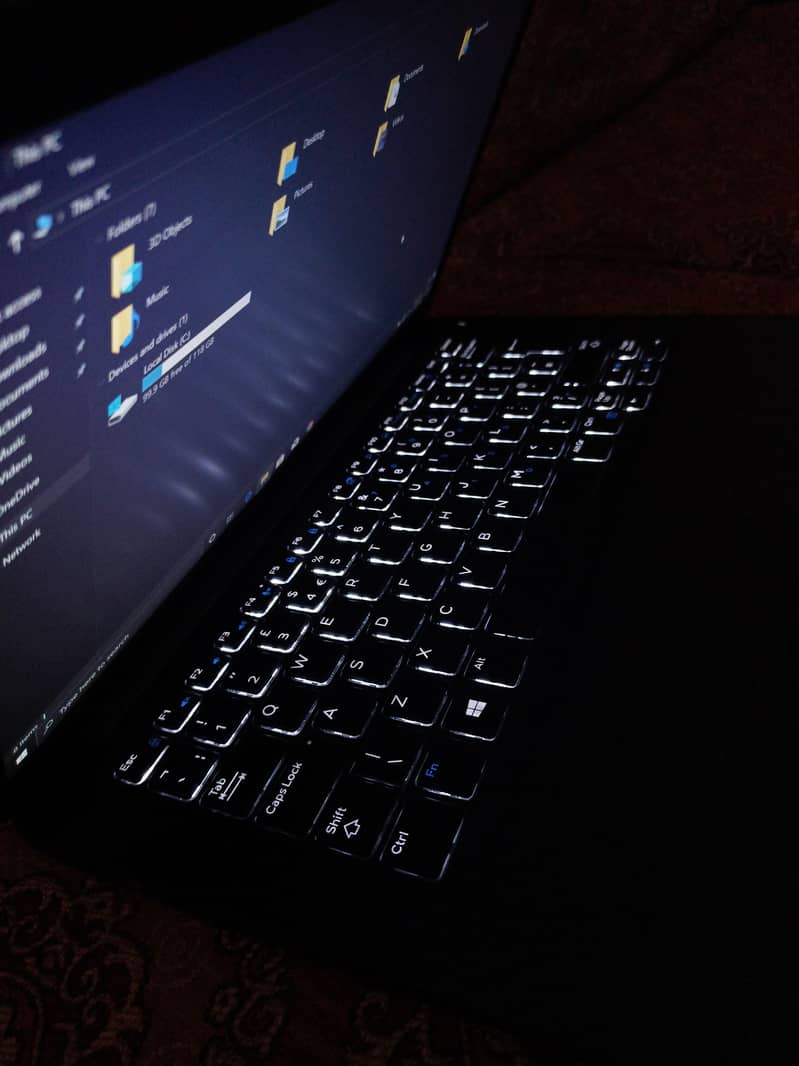 Dell Latitude E7390 Core i5 8th Generation 7