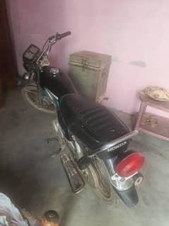 125 bike hai all ok hai
