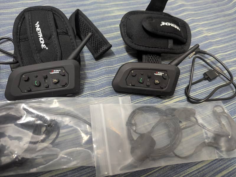 vnetphone v6 helmet bluetooth intercom pair 1 time used only 2