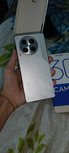 tecno camon 30 12+12/256 03247734822