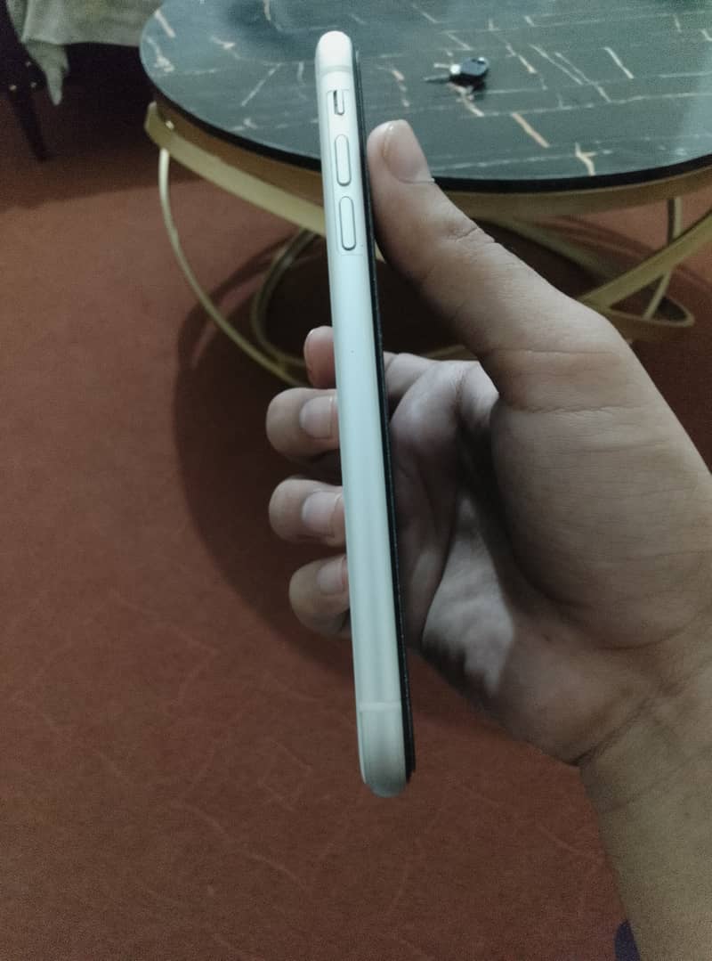 iPhone XR factory unlock 3