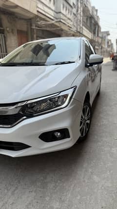 Honda City 1.2 Auto Bumper to Bumper jeniun