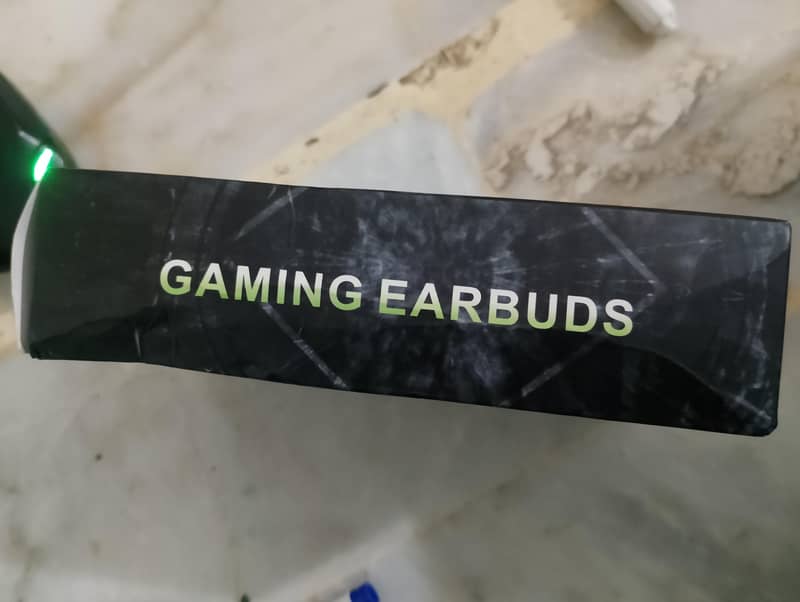 condition full okh.  Bluetooth connect . only 10 days using. 3