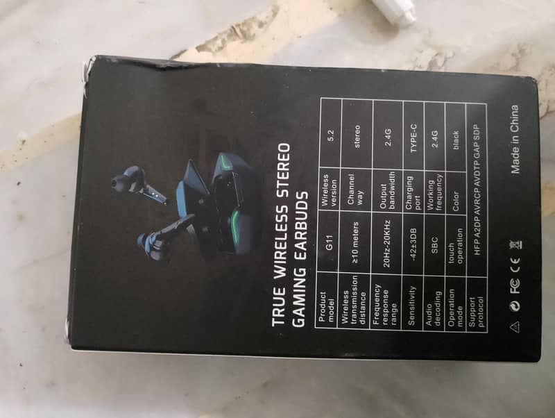 condition full okh.  Bluetooth connect . only 10 days using. 4