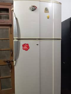 Home use Ferig Full size. All ok bilkul neet and clean ha.