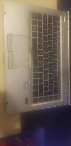 HP EliteBook 8460p with an Intel Core i7