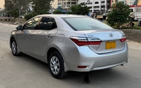 Toyota Carolla Gli Automatic 2014 model 2017 Registerd Lhr number