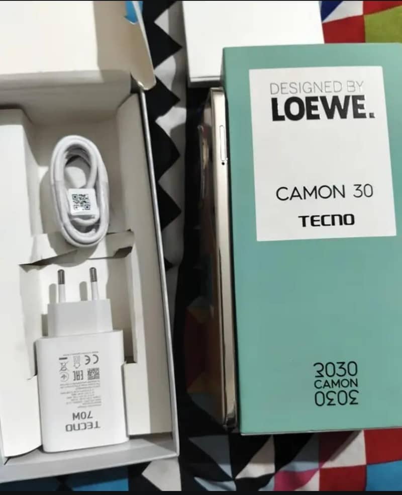 Tecno camon 30  8+8/256 full box charger condition 10 10 03707740600 1