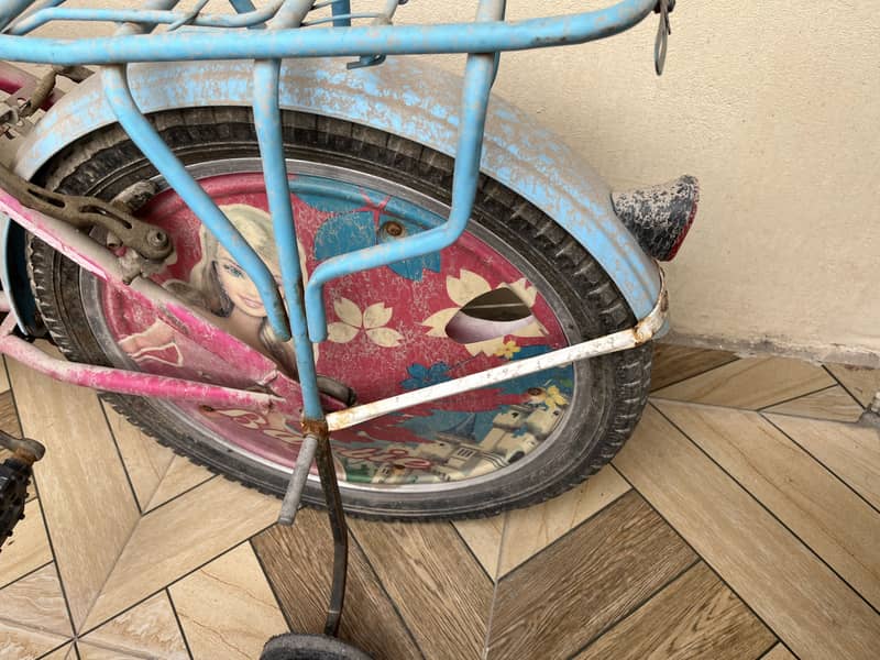 Cycle working properly butt not using from 1 month for that why dirty 3