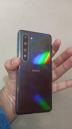 Sharp Aquos R5g, every thing ok