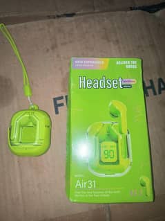 air 31 earbuds. new condition