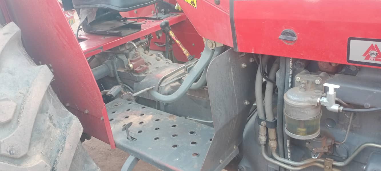 Massey Ferguson 385 4