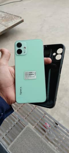 Spark new 5 plus 3/64 with box and charger read add