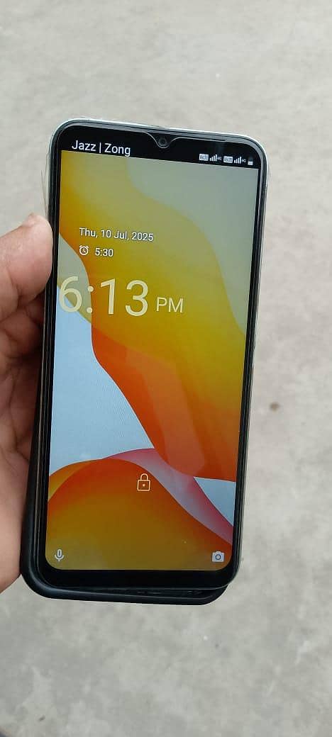 Spark new 5 plus 3/64 with box and charger read add 1