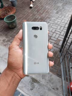 LG v30 plus 6+128. sanpdagran 835 exchange possible