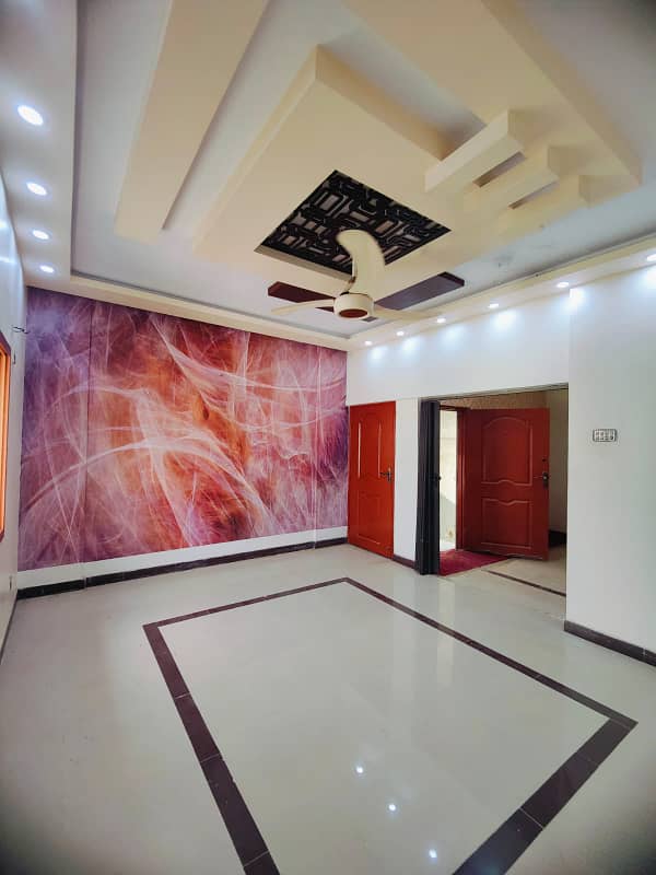 A Well-Maintained And Inviting Apartment In The Heart Of Gulshan-E-Iqbal For Sell (Near Nipa Chowrangi) Opt Chase Value 10