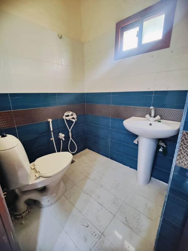 A Well-Maintained And Inviting Apartment In The Heart Of Gulshan-E-Iqbal For Sell (Near Nipa Chowrangi) Opt Chase Value 13