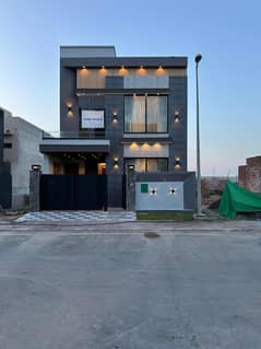 5 Marla Residential House For Rent In BB Block Nearby School, Jamia Mosque, Health Care Canter ATM