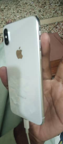 apple I phone x 64 gb touch m crack h gira th baqi ok h no fault