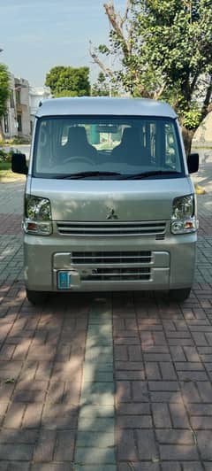 Mitsubishi mini cab bravo