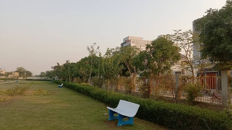 A Well Designed Prime Location Residential Plot Is Up For Sale In An Ideal Location In Karachi 3