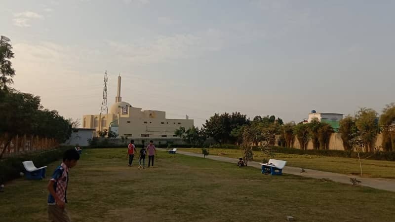 A Well Designed Prime Location Residential Plot Is Up For Sale In An Ideal Location In Karachi 5
