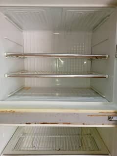 DAWLANCE LARGE SIZE FRIDGE