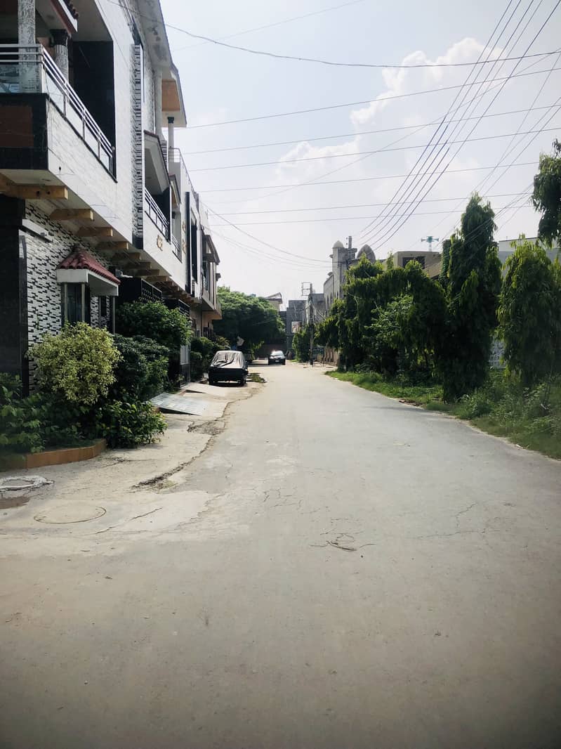 15.7 merla corner plot for sale in sajid garden A block hot location 2