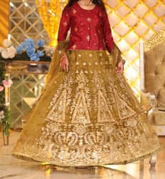 Mehndi lehnga