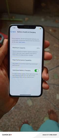 iPhone x factory unlocked 64gb battery health 91