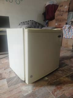 Dawlance mini refrigerator single door white color for sale