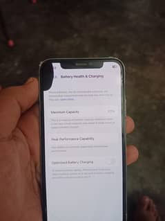 I phone X  64 GB face id disabled screen black dot  battery health 82