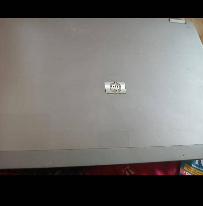 hp ELITEBOOK 6930p core i2 with touch keyboard system 1