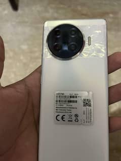 Tenoc spark 20 pro plus with box 8 256 All original