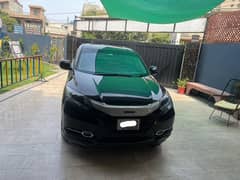 Honda Vezel 2015 | Black | Package X | Total Genuine | 130k Km