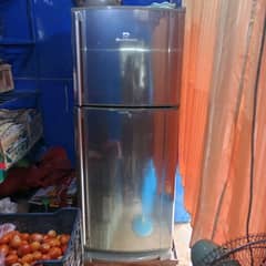 DAWLANCE H-ZONE REFRIGERATOR 10/10 CONDITION