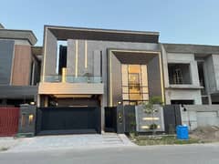 10 Marla Beautiful House For Sale In Royal Orchard, Multan