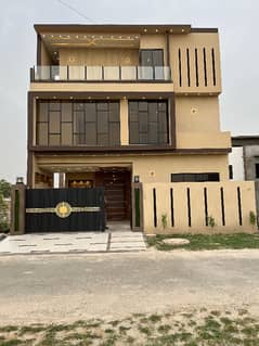 7.5 Marla Beautiful House for Sale Buch Villas, Multan