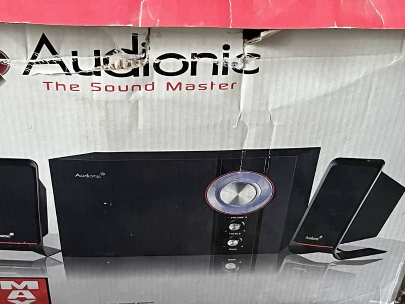 Audionic Max7 woofer and speaker with box 3