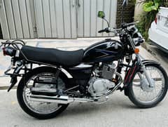 Suzuki GS 150 2025