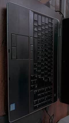 DELL LATITUDE