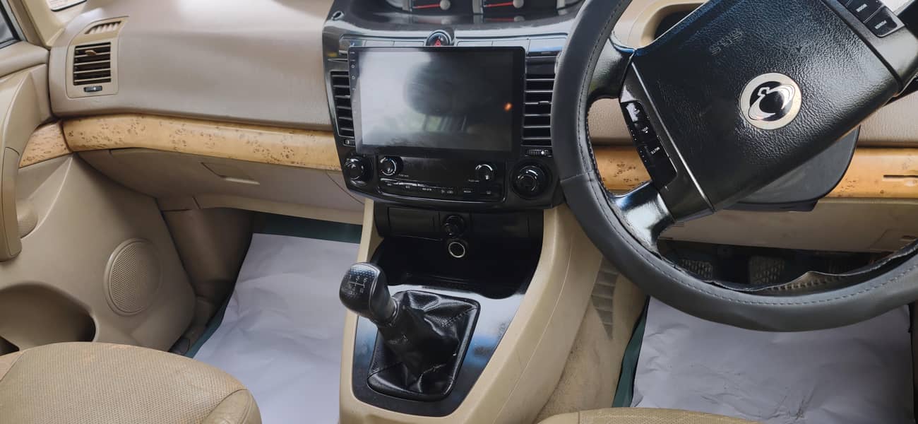 ssangyong stavic full original own engine better than apv,hiace,every 19
