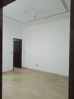 10 Marla Lower Portion For Rent In Psic Society Near Lums Dha Lhr