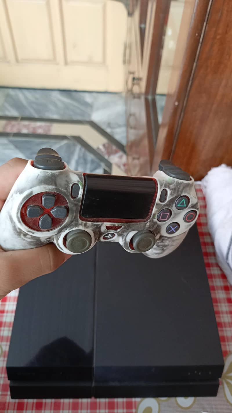 Ps4 with Orignal Controller 6