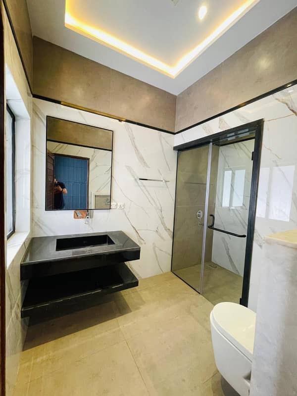 Out Class Upper Portion for Rent in DHA Lahore Phase 1 Block B 5