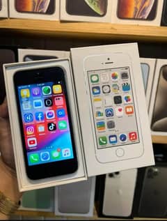 Iphone 5 with box original stock available discount offer