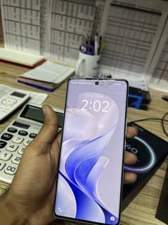 Vivo V40 | Glass break