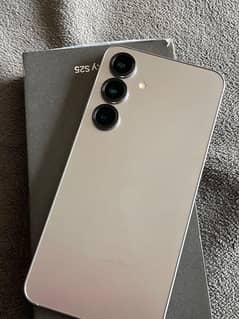 Samsung S25 with box 12gb 512gb  Dual sim offical pta Only 10 day used