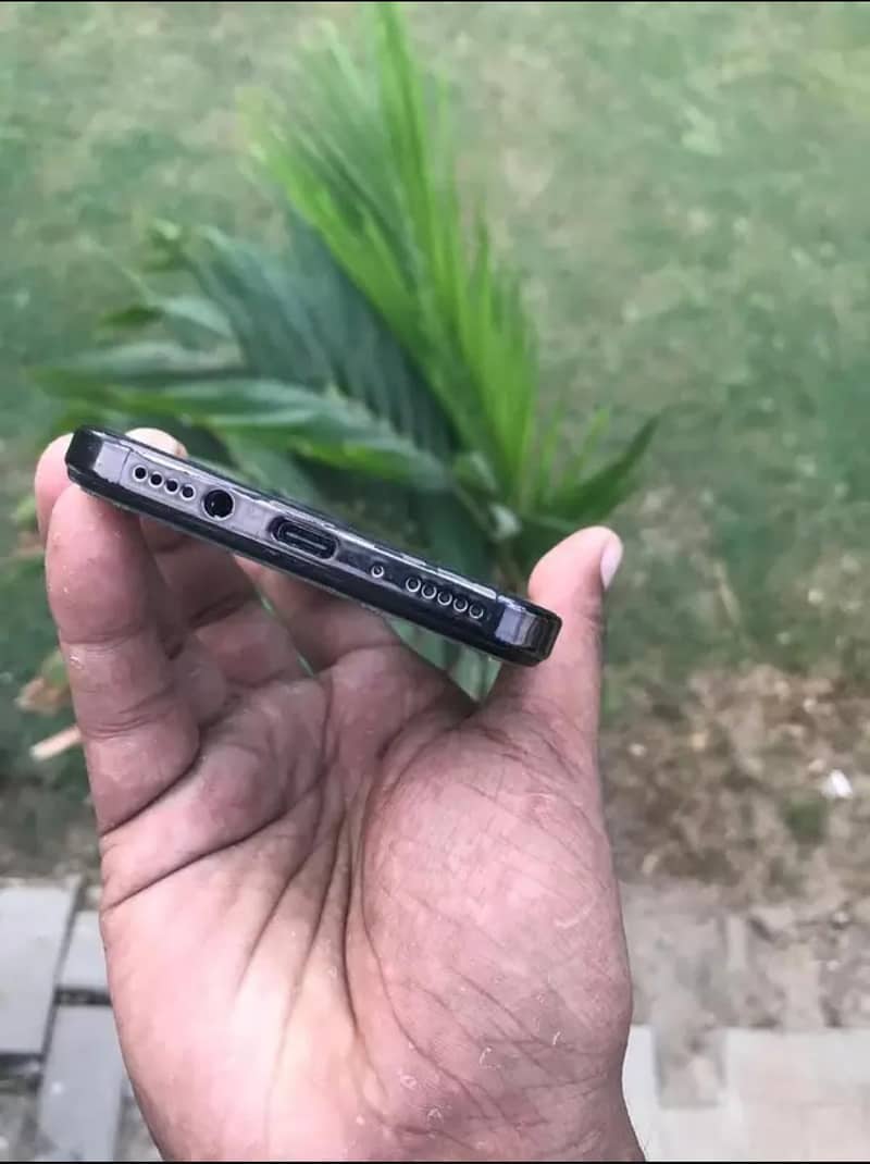 12GB 256GB non pta with box exchang possible 5